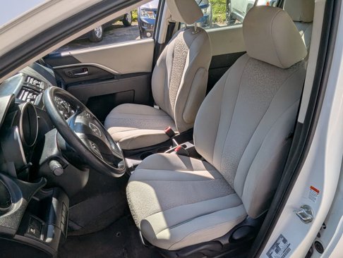 Used 2012 MAZDA MAZDA5 Sport image 12