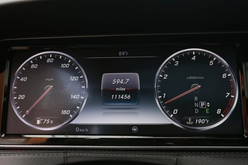 Used 2015 Mercedes-Benz S 550 4MATIC Sedan image 32