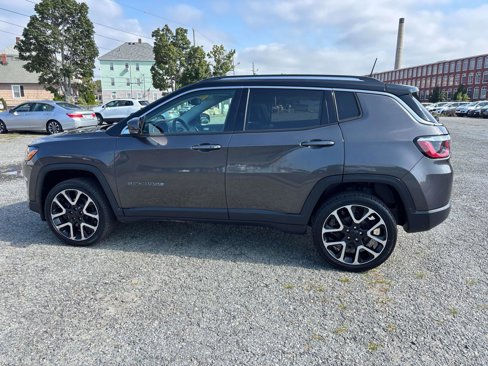 Used 2018 Jeep Compass Limited w/ Navigation Group image 2