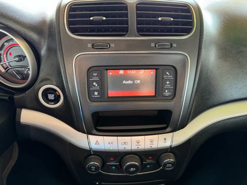 Used 2020 Dodge Journey SE w/ SE Popular Equipment Group image 13