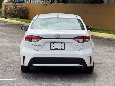 Used 2020 Toyota Corolla LE image 6