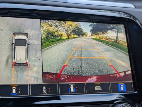 Used 2021 Chevrolet Bolt Premier w/ Infotainment Package image 29