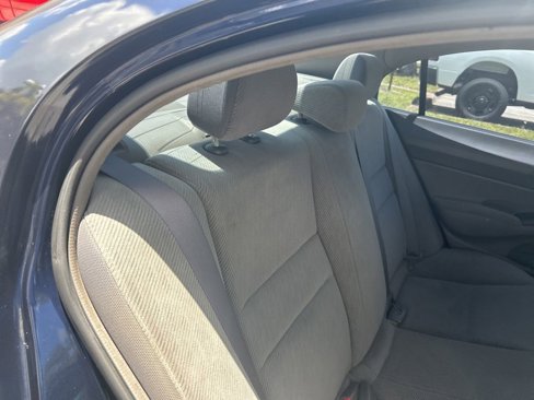 Used 2010 Honda Civic LX image 22