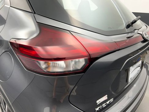Used 2022 Nissan Kicks SV image 19