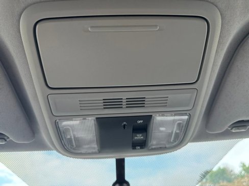 Used 2019 Honda Odyssey LX image 23