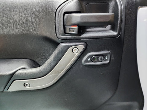 Used 2018 Jeep Wrangler Unlimited Sport S image 18