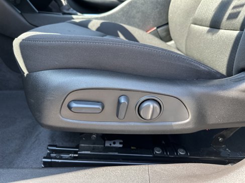 Used 2024 Chevrolet Malibu LT image 10