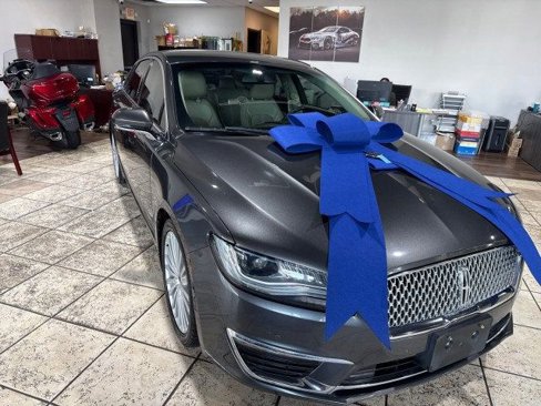 Used 2017 Lincoln MKZ Reserve w/ Technology Package image 3