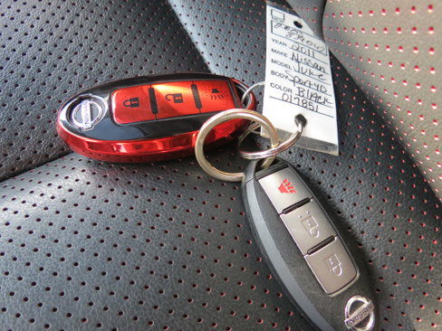 Used 2011 Nissan Juke SL w/ Chrome Pkg image 37