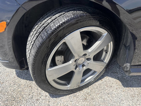 Used 2010 Mercedes-Benz E 350 4MATIC Sedan image 18