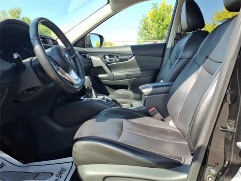 Used 2019 Nissan Rogue SL image 13