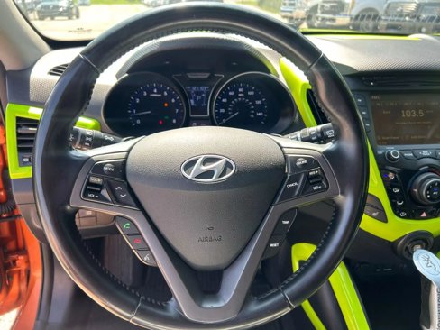 Used 2015 Hyundai Veloster Turbo image 15
