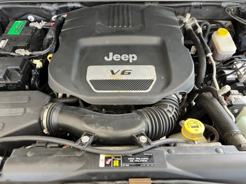Used 2017 Jeep Wrangler Sport image 7