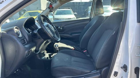 Used 2018 Nissan Versa SV image 9