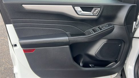 Certified 2021 Ford Escape SE w/ Cold Weather Package image 9