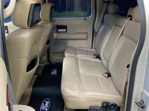Used 2006 Ford F150 Lariat image 26