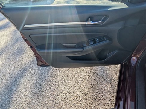 Used 2023 Nissan Altima 2.5 SV image 15