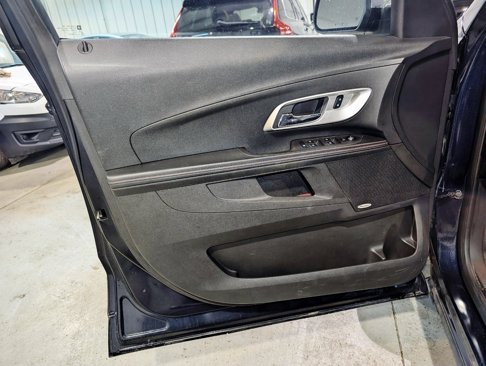 Used 2015 Chevrolet Equinox LTZ image 14