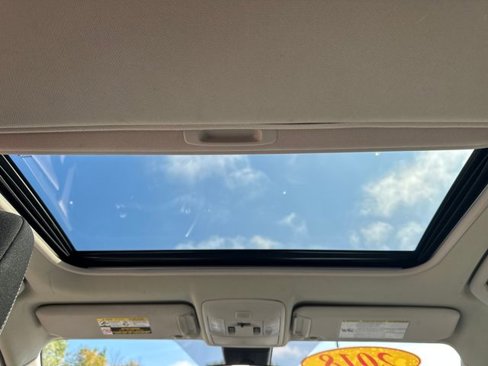 Used 2018 Toyota RAV4 XLE image 11