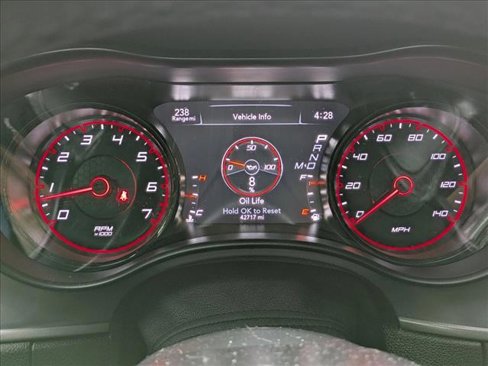 Used 2023 Dodge Charger SXT w/ Blacktop Package image 11