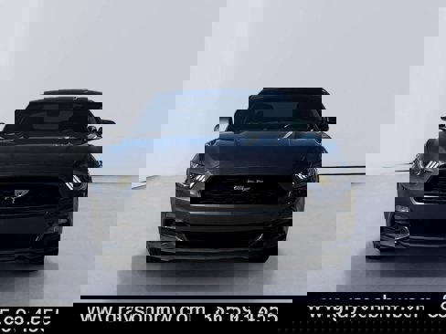 Used 2017 Ford Mustang Coupe image 8