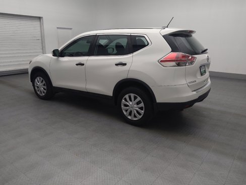 Used 2016 Nissan Rogue S image 3