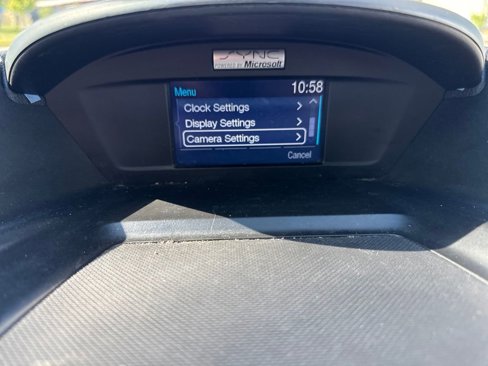 Used 2015 Ford Escape SE image 22