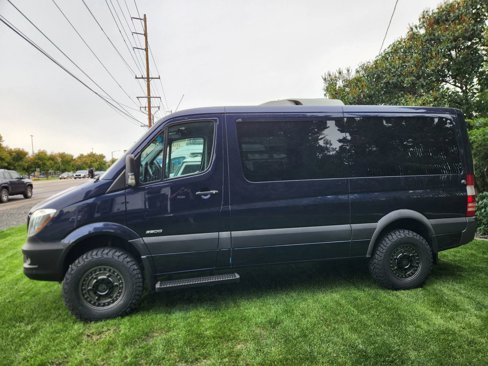 Used 2016 Mercedes-Benz Sprinter 2500 image 3