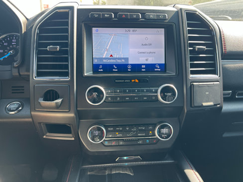 Used 2021 Ford Expedition Max Limited image 22