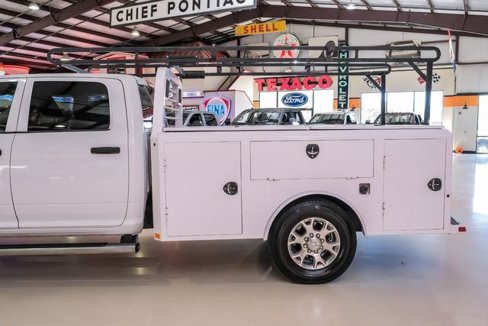 Used 2020 RAM 3500 Tradesman w/ Chrome Appearance Group image 14