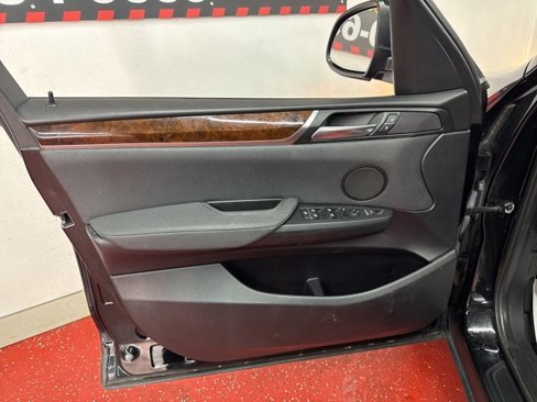 Used 2017 BMW X3 xDrive28i image 18
