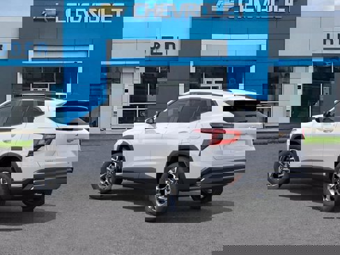 New 2025 Chevrolet Trax LT image 3