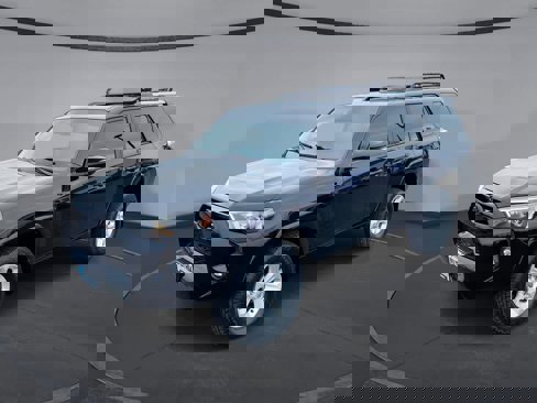 Certified 2024 Toyota 4Runner SR5 Premium image 1