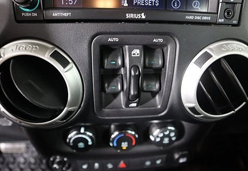 Used 2017 Jeep Wrangler Unlimited Sahara w/ Max Tow Package image 27