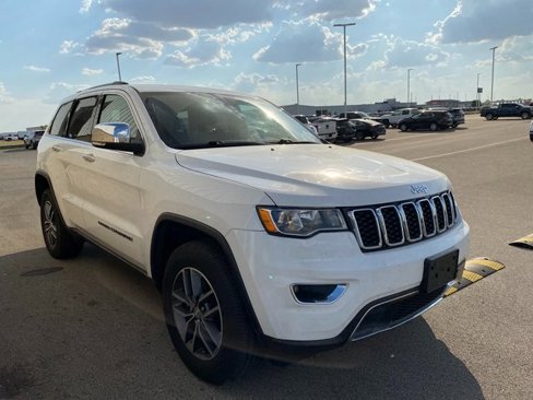 Used 2017 Jeep Grand Cherokee Limited image 4
