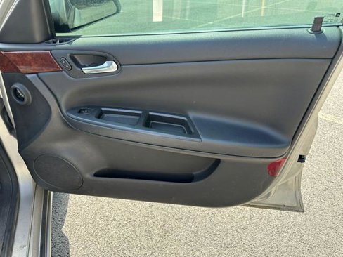 Used 2006 Chevrolet Impala LT w/ Preferred Equipment Group image 13