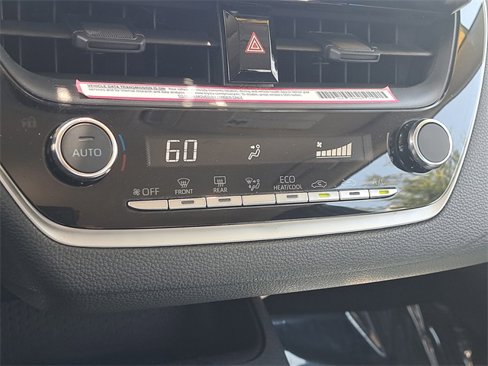 Used 2024 Toyota Corolla LE image 25