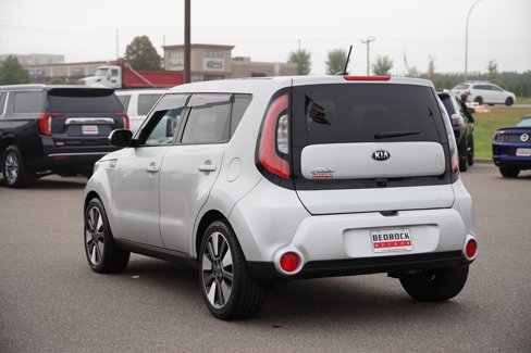 Used 2015 Kia Soul ! image 5