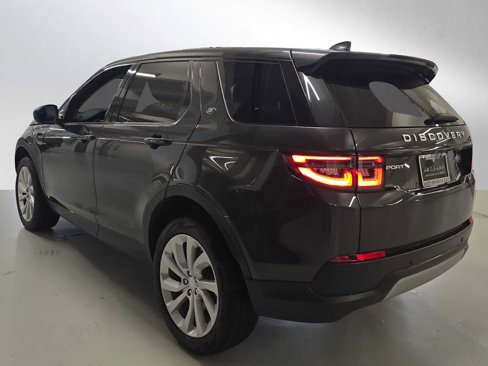 Used 2023 Land Rover Discovery Sport SE image 5