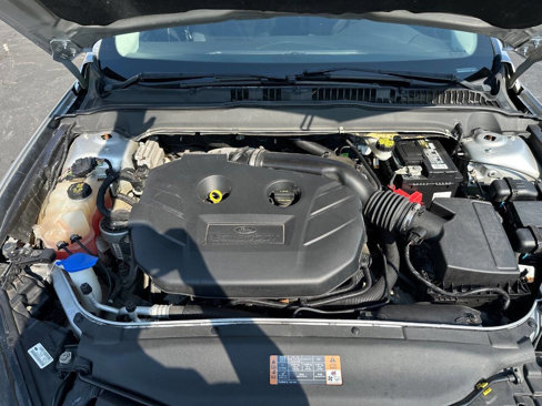 Used 2016 Ford Fusion SE w/ Equipment Group 201A image 19