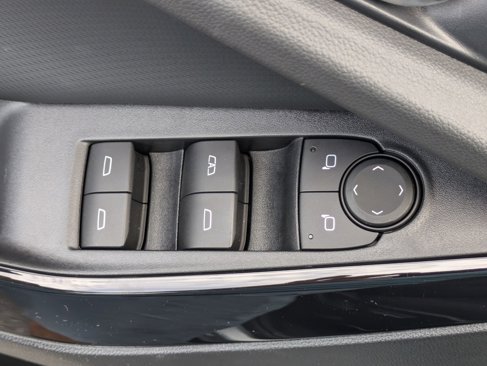Used 2025 Chevrolet Equinox LT image 21