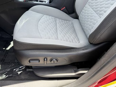 Used 2019 Chevrolet Equinox LT image 18