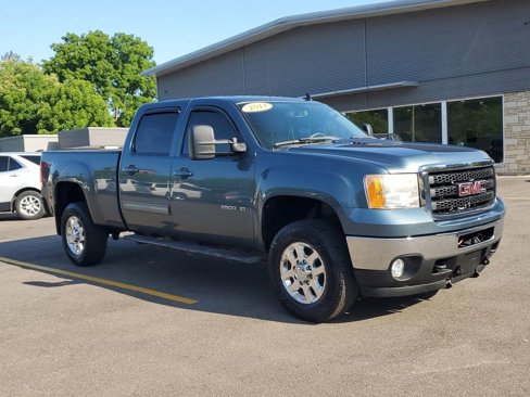 Used 2011 GMC Sierra 2500 SLT image 2