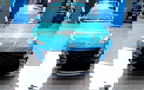 Used 2023 Hyundai Kona SEL image 2