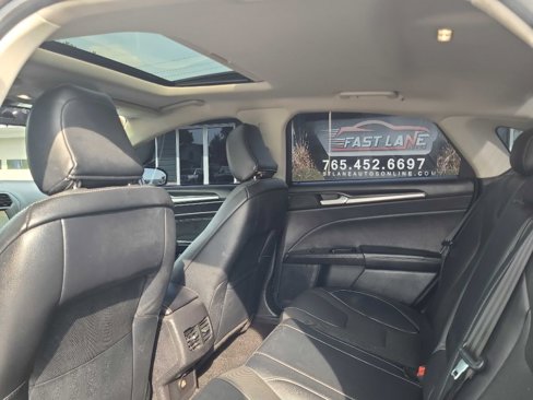 Used 2020 Ford Fusion Titanium image 9