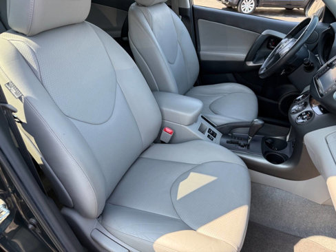 Used 2012 Toyota RAV4 Limited image 33