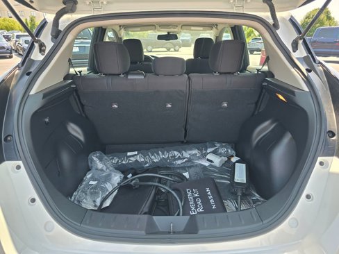 Used 2024 Nissan Leaf SV Plus image 19