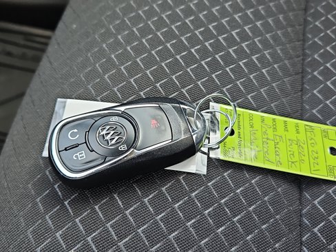 Used 2020 Buick Encore Preferred image 41
