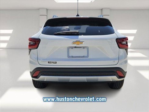 New 2025 Chevrolet Trax LT w/ Driver Confidence Package image 4