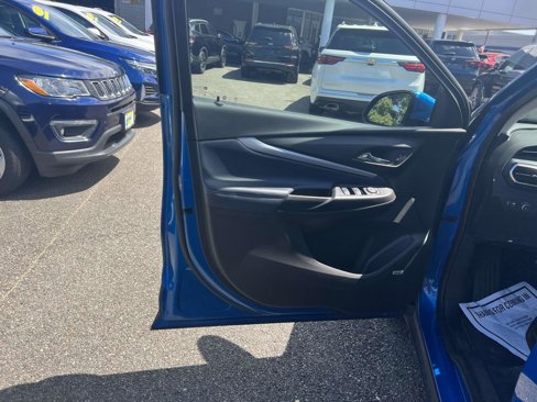Used 2022 Chevrolet Bolt EUV Premier w/ Sun & Sound Package image 16